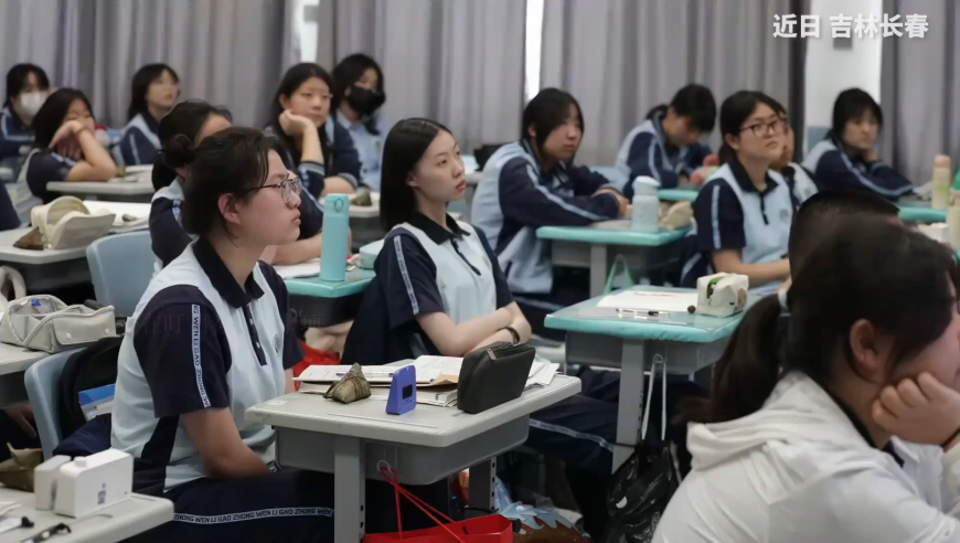金价飙升背后：中国黄金高管频被查,美人鱼澳门正版公开的论坛,详细释义解释落实_界面版V10.25